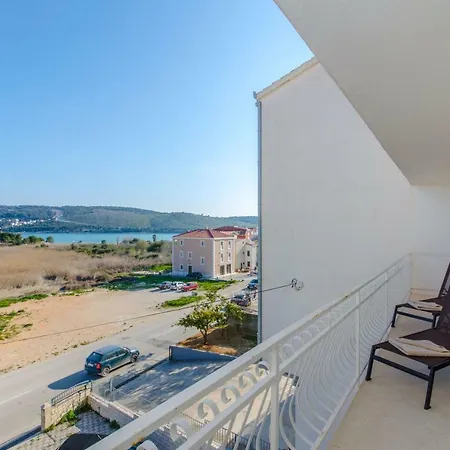 Bridge And Beach Appartement *