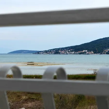 Daire Bridge And Beach *