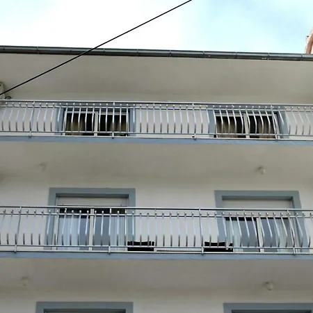 Daire Bridge And Beach *